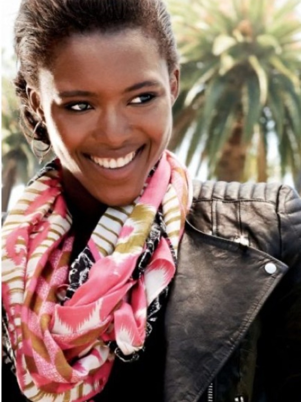 Stella and Dot BOGO Pink Patterned Women's  Scarf and Green scarf or sarong